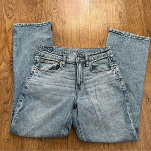 American Eagle Outfitters Light Blue Denim 90s Bootcut jeans size 6 stretch